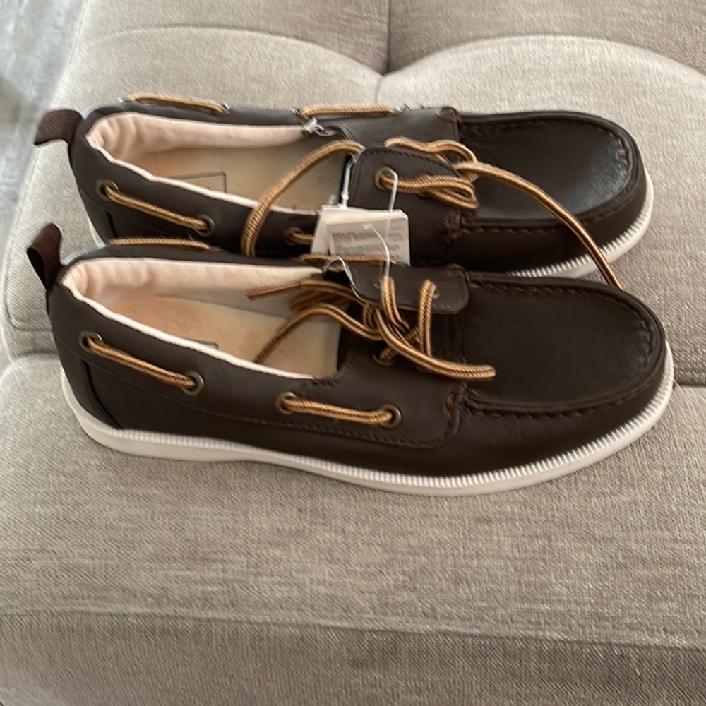 Boys’ boat shoes
